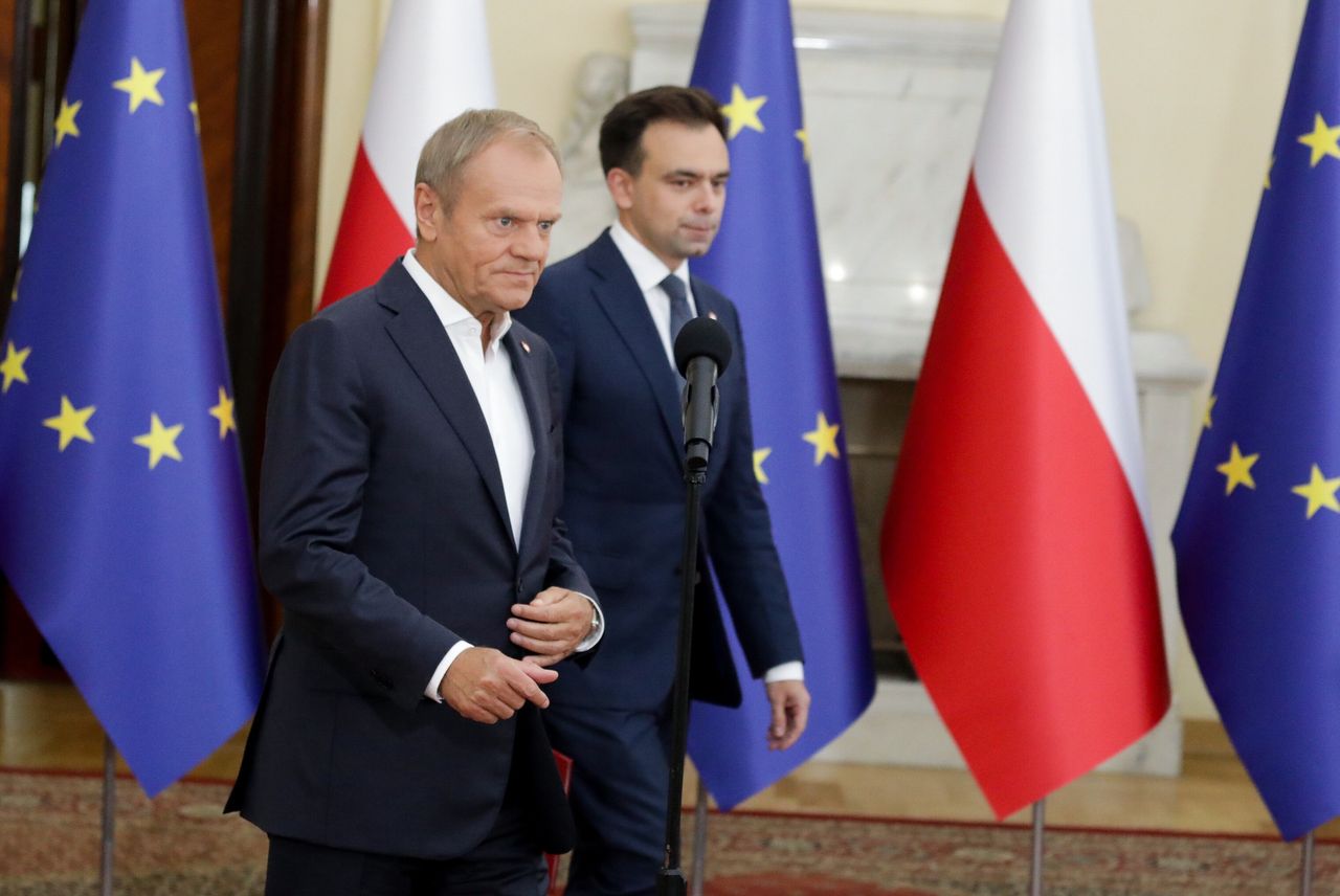 Premier Donald Tusk i minister finansów Andrzej Domański