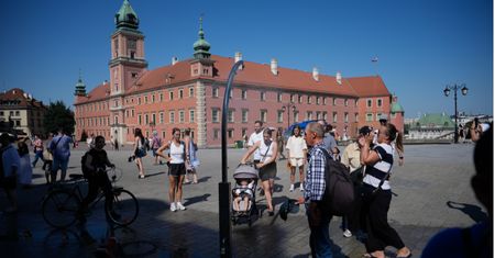 Upał przeciążył pogotowie. Blisko 20 tys. zgłoszeń w jeden dzień