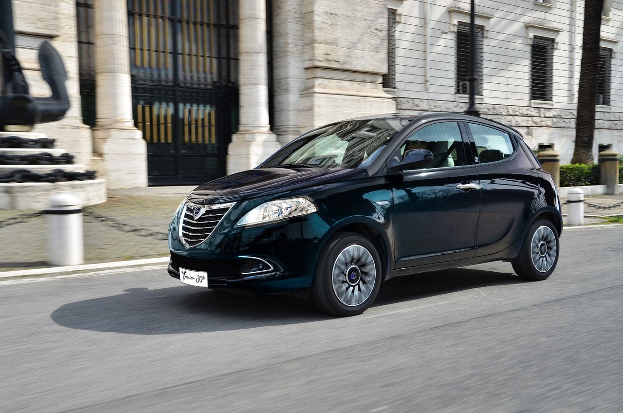 Lancia Ypsilon