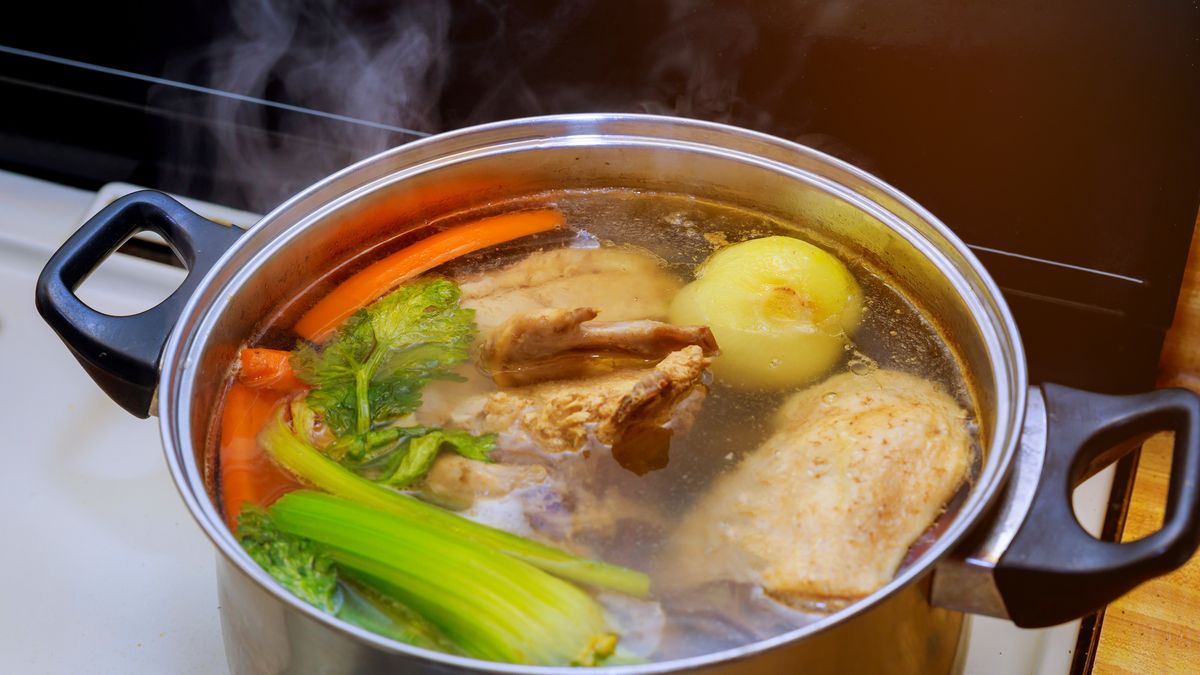 Jak zrobić rosół kolagenowy?