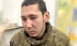 Rosyjski jeniec zadzwonił do matki. Oto co od niej usłyszał