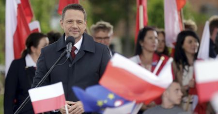 Ciotka Trzaskowskiego weszła na scenę. Od razu zareagował