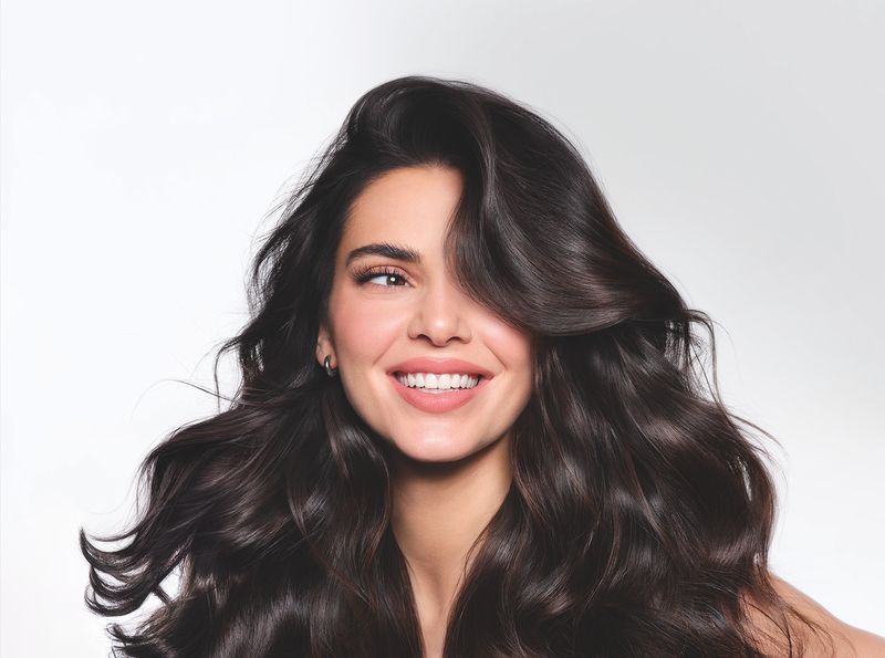 Jakiej pielęgnacji potrzebują twoje włosy? Dopasuj ją do ich (i swoich!) potrzeb