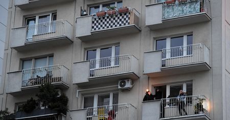 Zakaz palenia na balkonach? Jest głos minister. I wszystko jasne