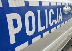 Pijana matka chciała wyjść do sklepu przez balkon