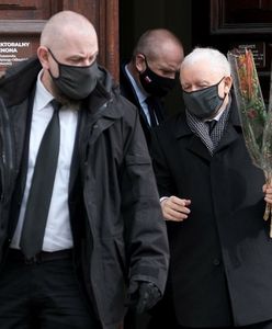 Jarosław Kaczyński w kościele. Prezes PiS poświęcił palmy