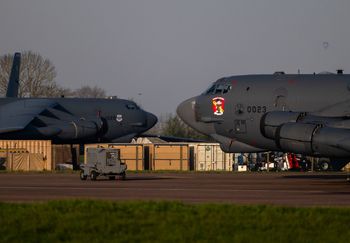 Poważny incydent przy bazie USA w UK. Aresztowania i ewakuacja mieszkańców