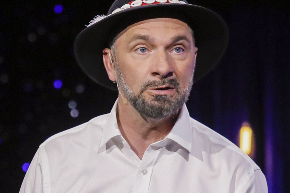 Robert Korólczyk ostro o TVP. Kiedyś mógł naśmiewać się z Tuska, dziś wycięliby jego żarty
