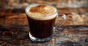 To najgorszy rodzaj kawy. Mimo to Polacy piją ją na potęgę