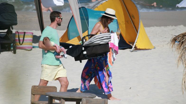 Anna Czartoryska na plaży w Juracie