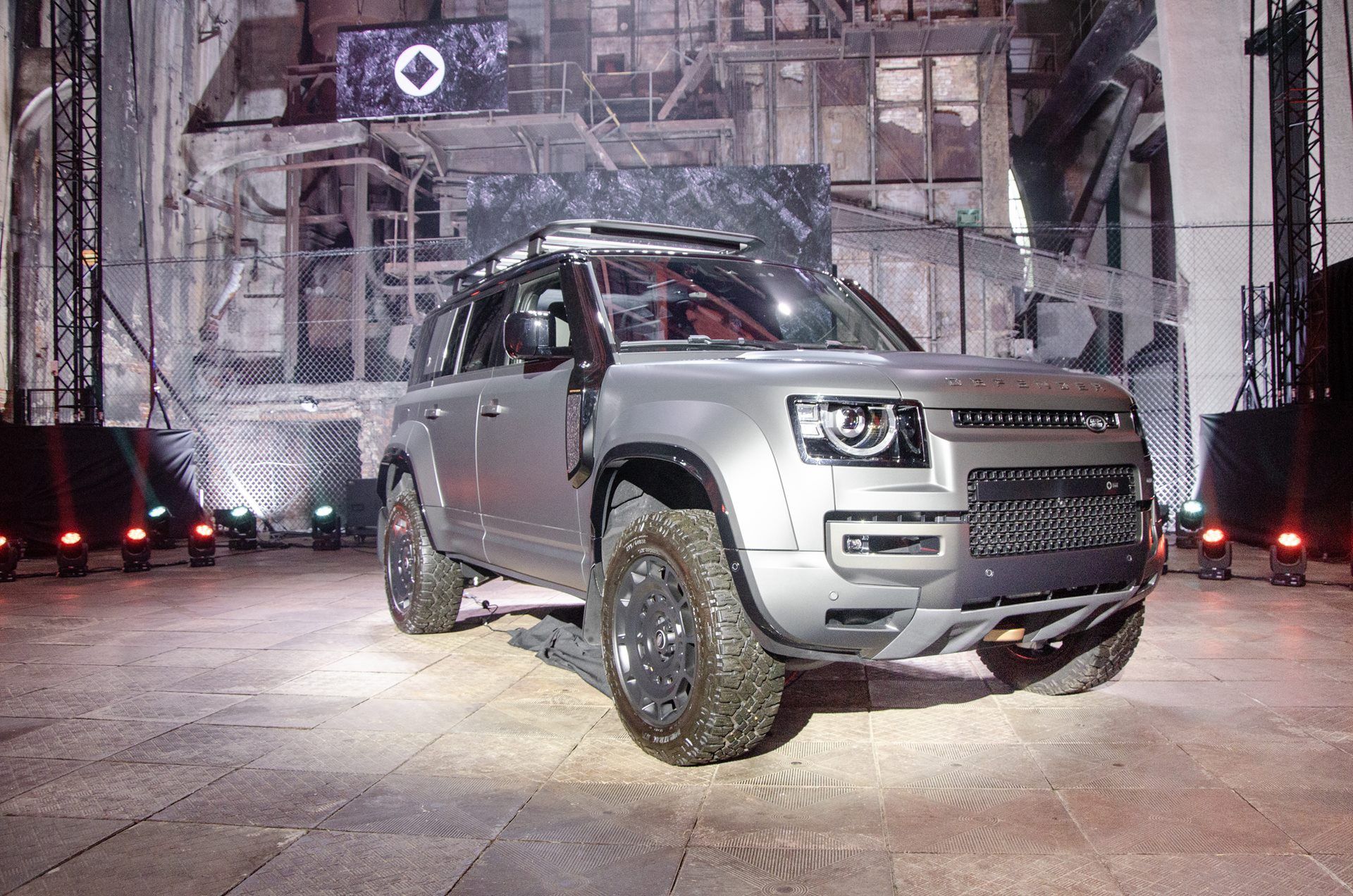 Defender Octa