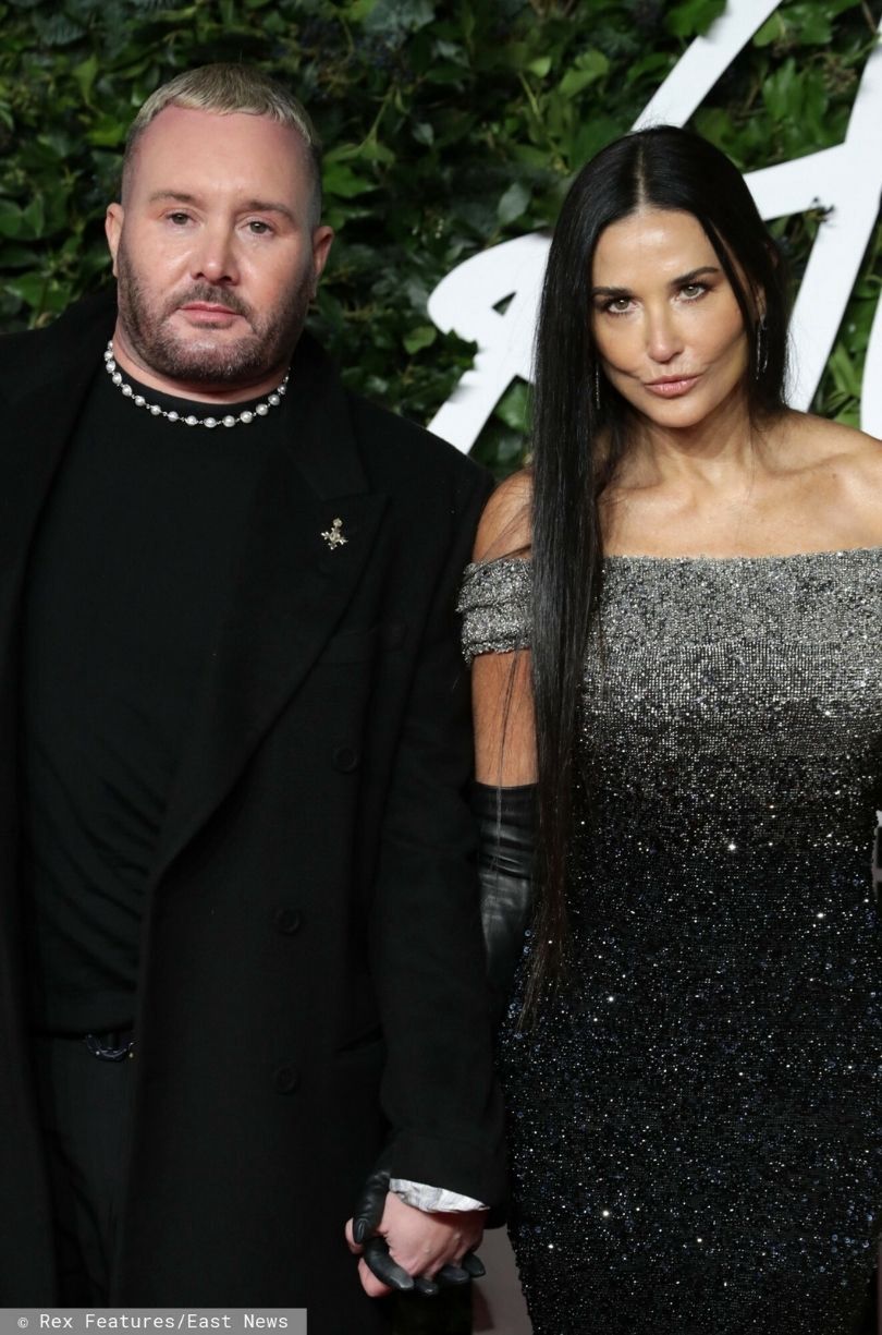 Demi Moore prezentuje gładkie oblicze na gali Fashion Awards 2021