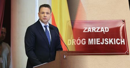 Dostał ochronę od Trzaskowskiego. Media: sygnalista został zwolniony