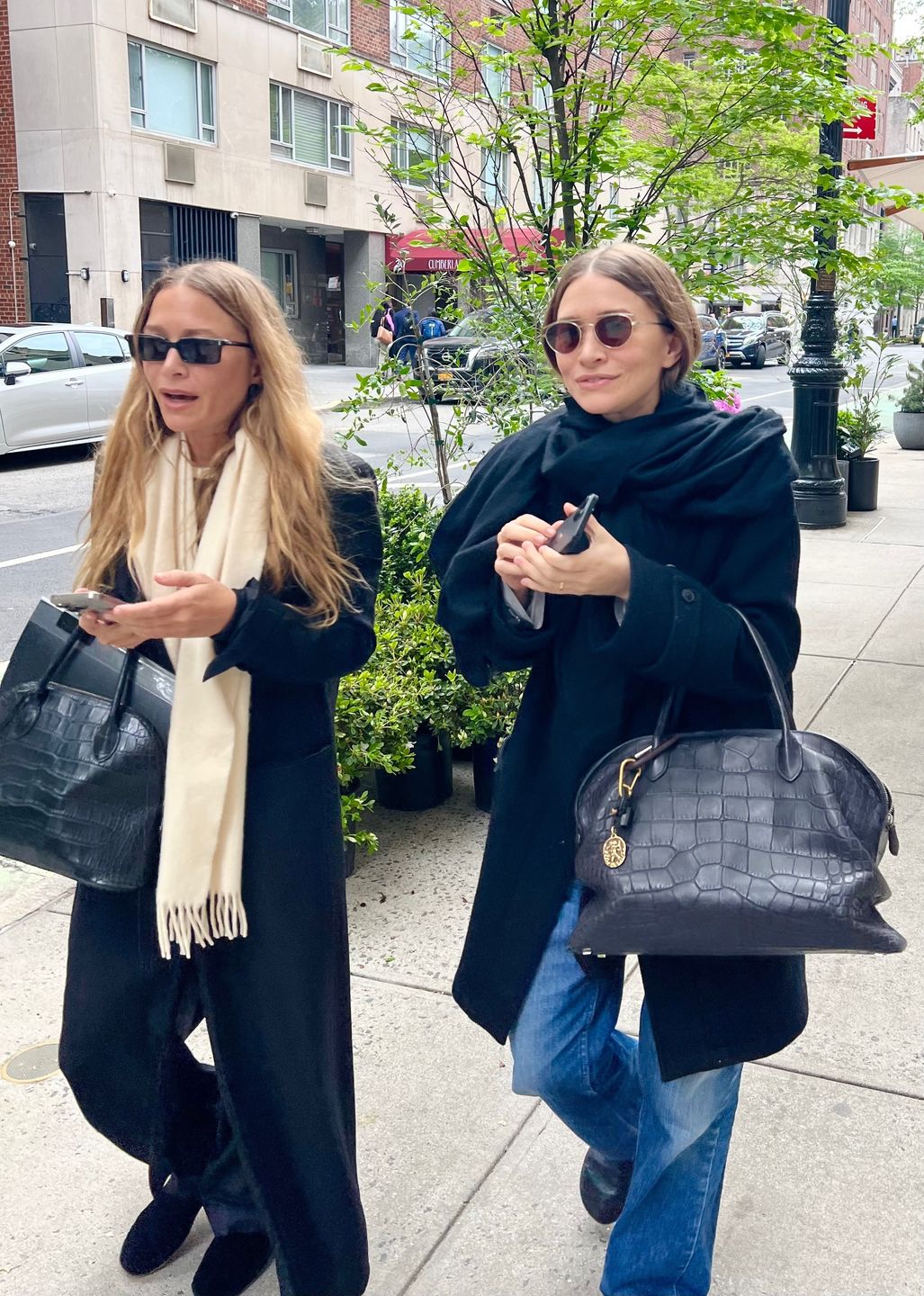 Mary-Kate Olsen i Ashley Olsen