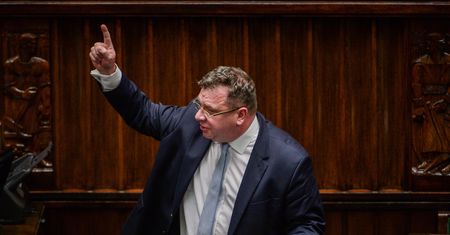 "Poniesie pan odpowiedzialność". Awantura pomiędzy Wójcikiem a Hołownią