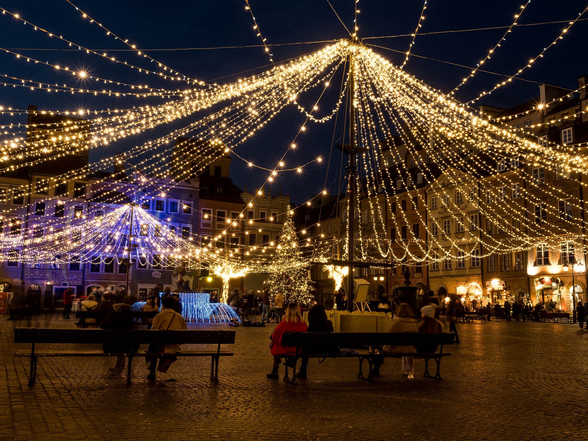 Świąteczna Iluminacja. Warszawa gotowa na Boże Narodzenie