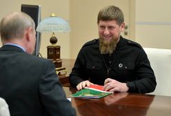 Matka Kadyrowa u Putina. Watażka zachwycony