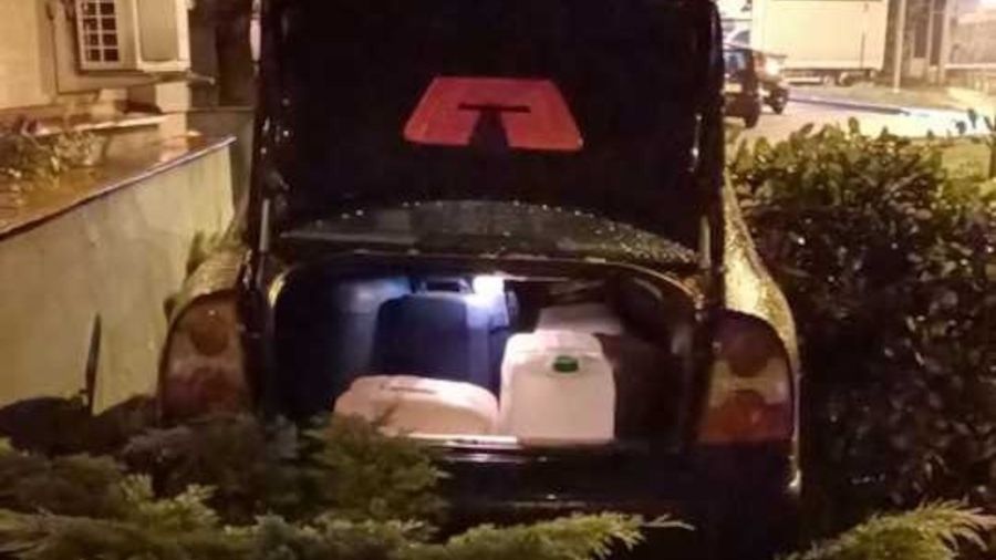 Mężczyzna przewoził w aucie sporo paliwa