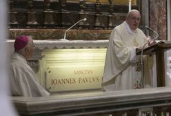 100. rocznica urodzin Jana Pawła II. Papież Franciszek odprawił mszę przy grobie Polaka