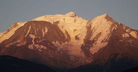 Zaskakujące odkrycie naukowców. Mont Blanc zmalał