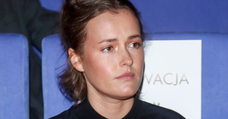 Olga Frycz zwraca się do internautek z pytaniem w sprawie biustu. "Szukam specjalistów i pomocy"