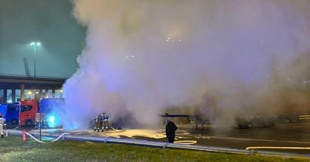 Pożar w Gdyni. W spalonej ciężarówce znaleziono ciało mężczyzny