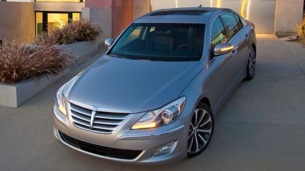 Hyundai Genesis sedan 2012
