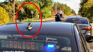Nieoznakowany radiowóz na drodze. Te detale mogą go zdradzić