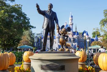 Zjedli śniadanie w Disneylandzie. Gdy otrzymali rachunek zaniemówili