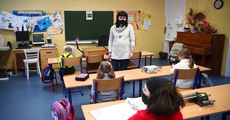 Wraca zdalne nauczanie dla klas I-III w całej Polsce