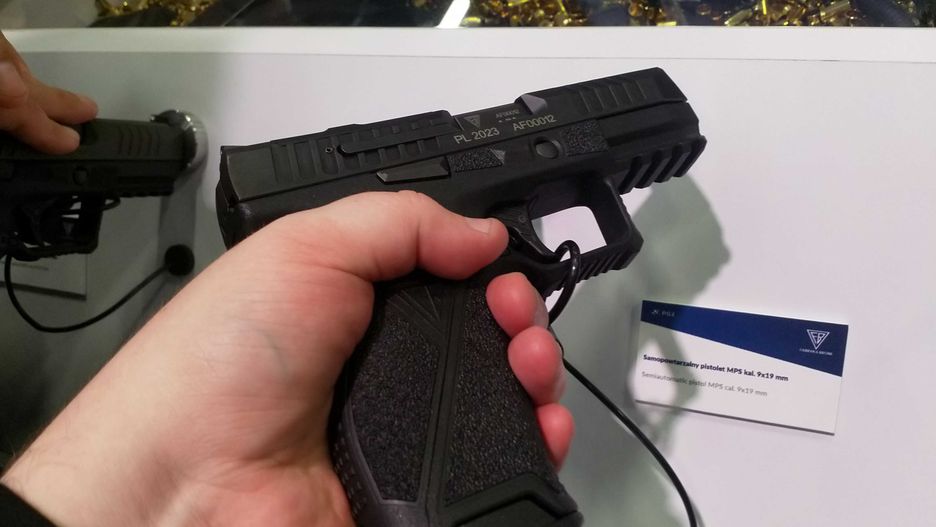Nowy pistolet Fabryki Broni MPS pokazany na targach MSPO 2023,