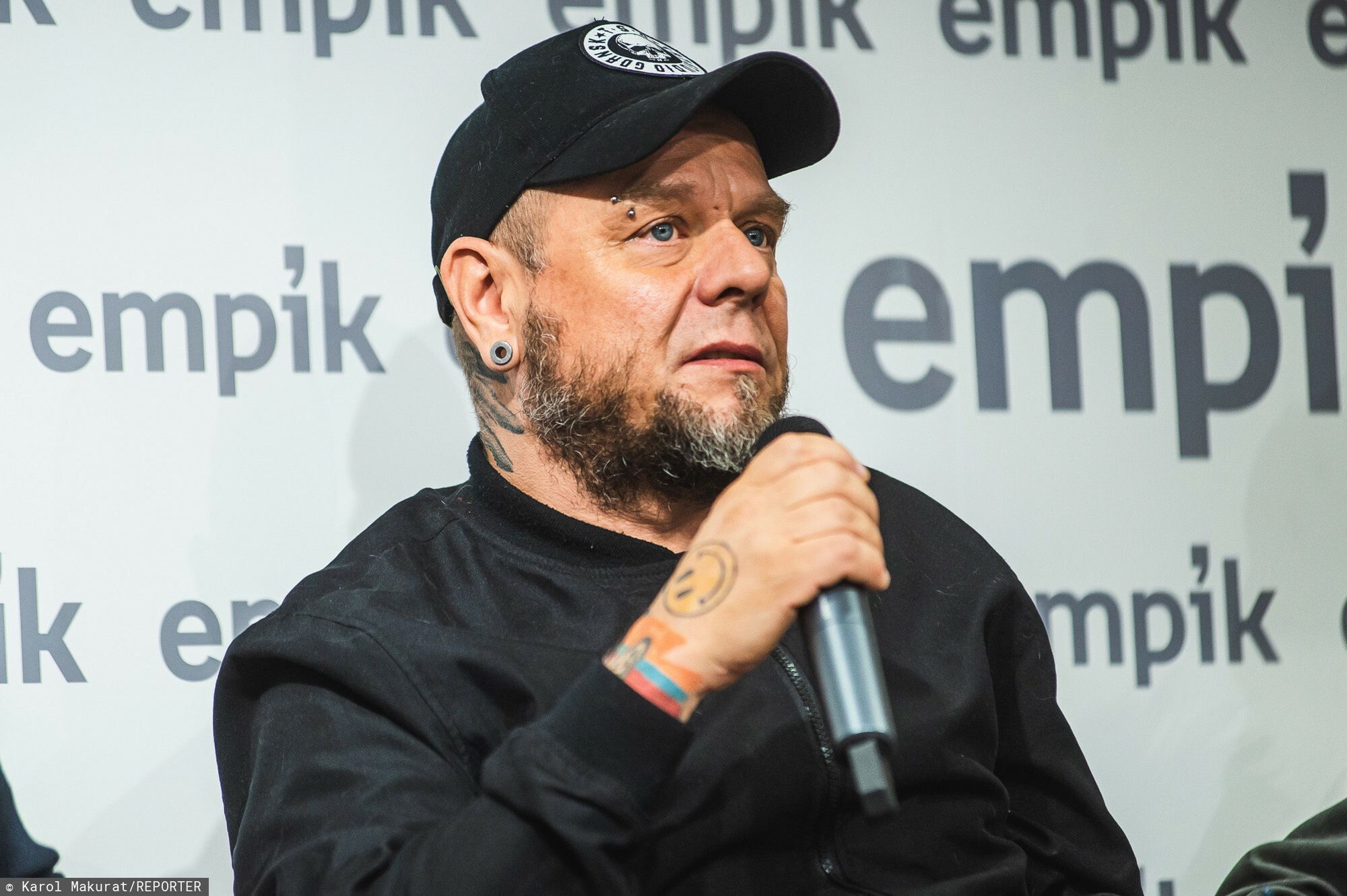 Tomasz "Lipa" Lipnicki żali się, że sprzedał tylko tysiąc sztuk płyty przy 13 tysiącach polubień na Facebooku