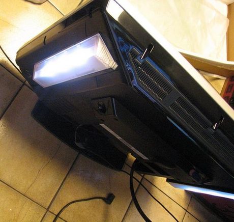 Recenzja - Philips 32PFL7962D/12 Ambilight 3