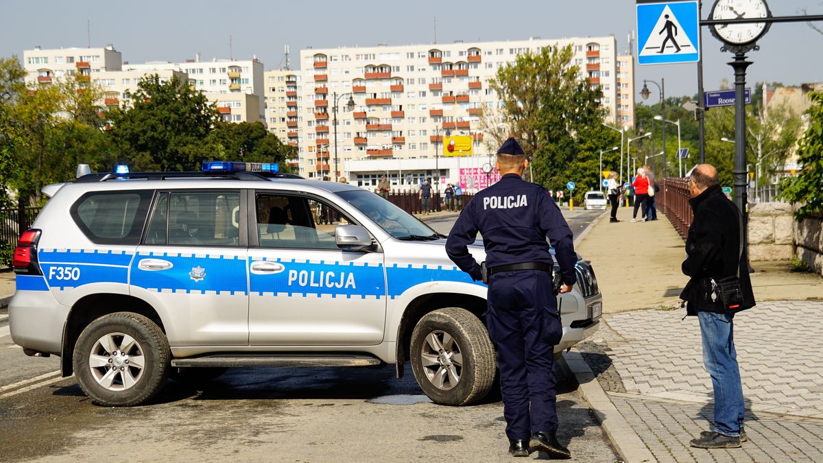 Policja walczy z szabrownikami