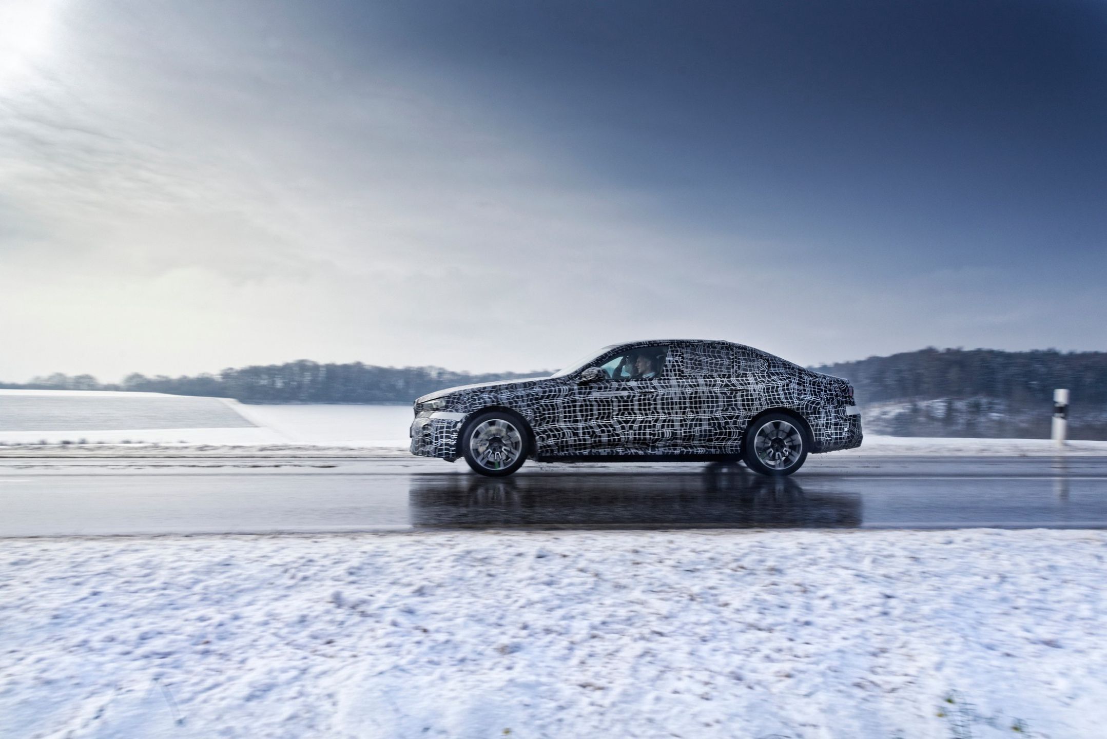 BMW i5 - zdjęcia z testów
