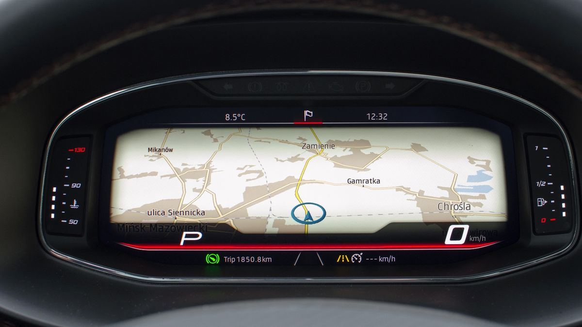Początkowo w autach luksusowych, obecnie w Skodach i Seatach można mieć taki widok nawigacji.