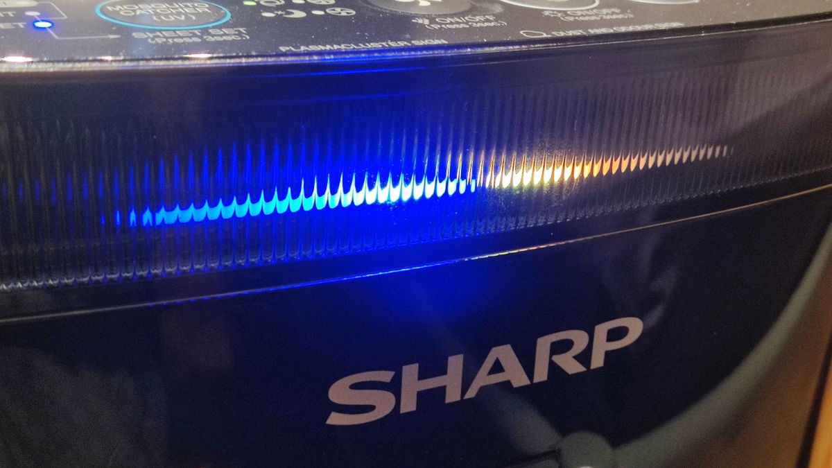 Test oczyszczacza powietrza Sharp UA-PM50E-B. Łapie komary i zabija koronawirusa 1