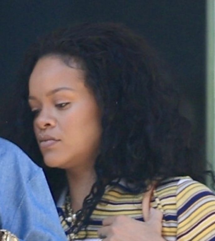 Rihanna u lekarza z dziećmi