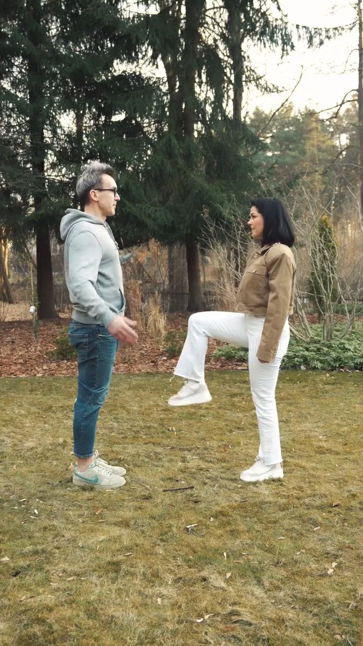 Katarzyna Cichopek i Maciej Kurzajewski dokazują w ogrodzie