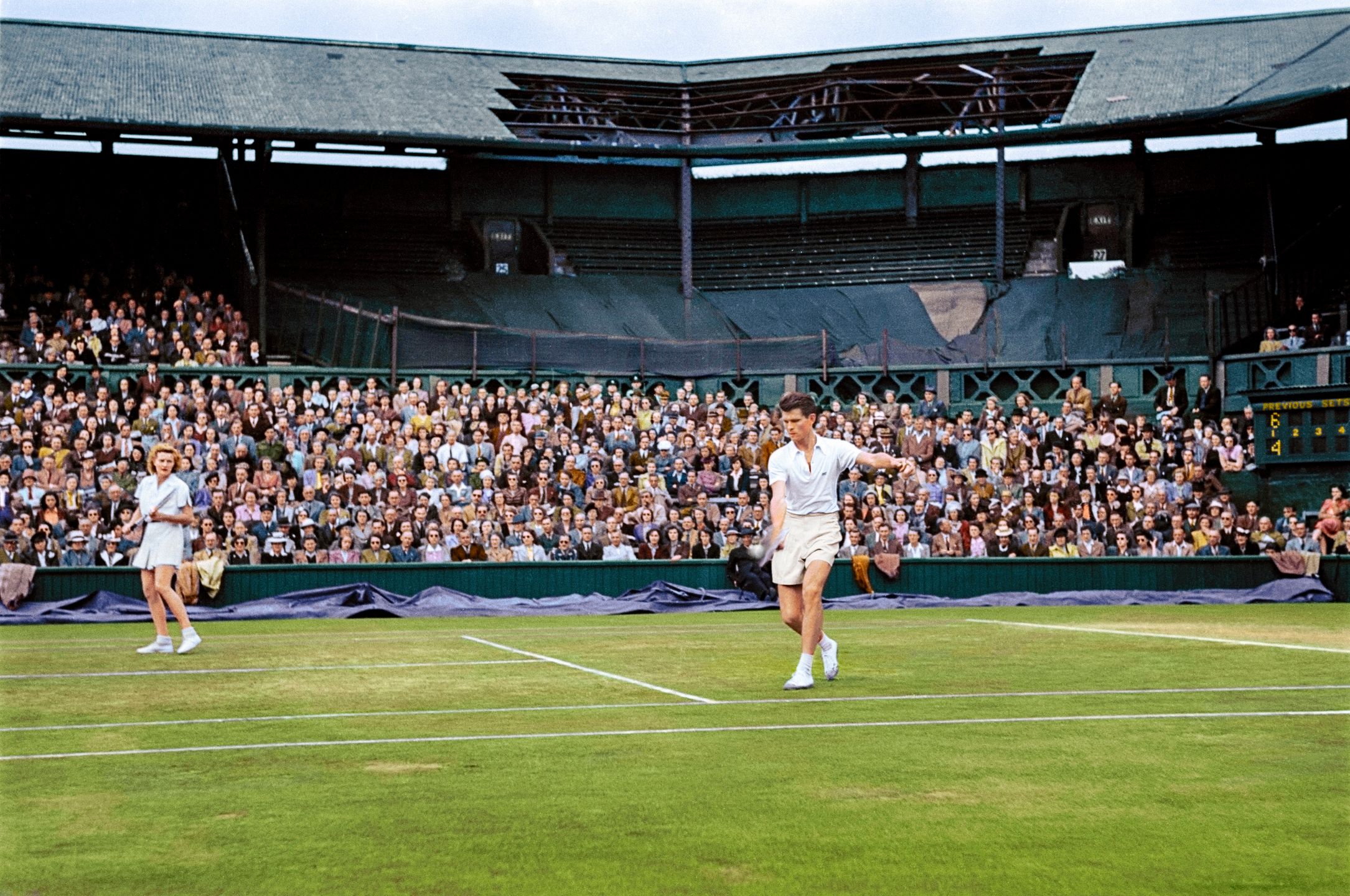 Turniej Wielkiego Szlema powraca na korty. Oto historyczne zdjęcia Wimbledonu w kolorze 15