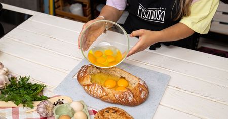 Nigdy nie wyrzucam czerstwego pieczywa do kosza. Zamieniam je w pyszne śniadanie