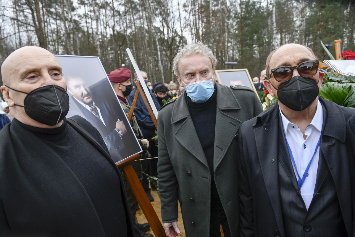 Marian Lichtman i Daniel Olbrychski na pogrzebie Krzysztofa Krawczyka 