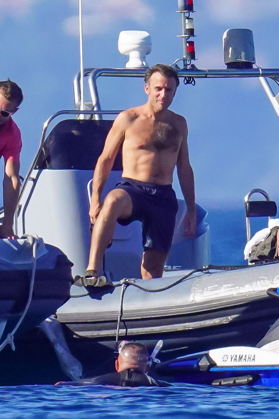 Macronowie bawią się na wakacjach