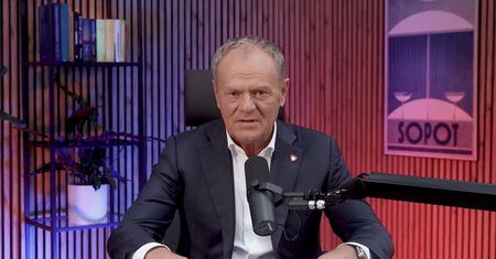 "Bałamutne hasło". Tusk po atakach w szkołach uderza w Nawrockiego