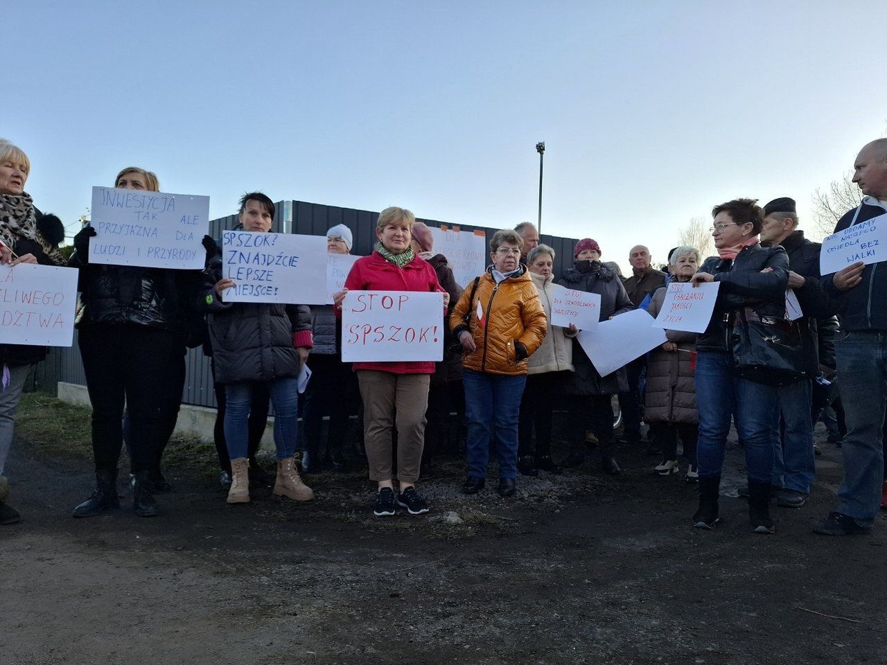 PSZOK i biogazownia w Częstochowie. Mieszkańcy mimo przesunięcia miejsca inwestycji wciąż są zaniepokojeni