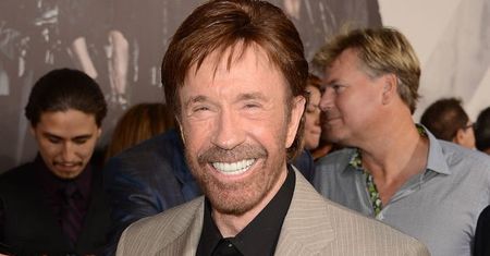 Chuck Norris przez 27 lat NIE WIEDZIAŁ, ŻE MA CÓRKĘ! "Nie potrzebowałem testów DNA. Czułem, jakbym znał ją całe życie"