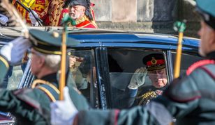 Dziura pokoleniowa i brytyjska monarchia. Młodzi krytycznie patrzą na pałace