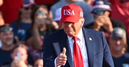 "Piękna ustawa" Trumpa. Mniejszy socjal, większe środki na deportacje