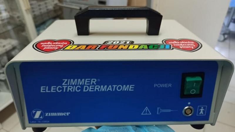 Dermatom elektryczny z siatkownicą
