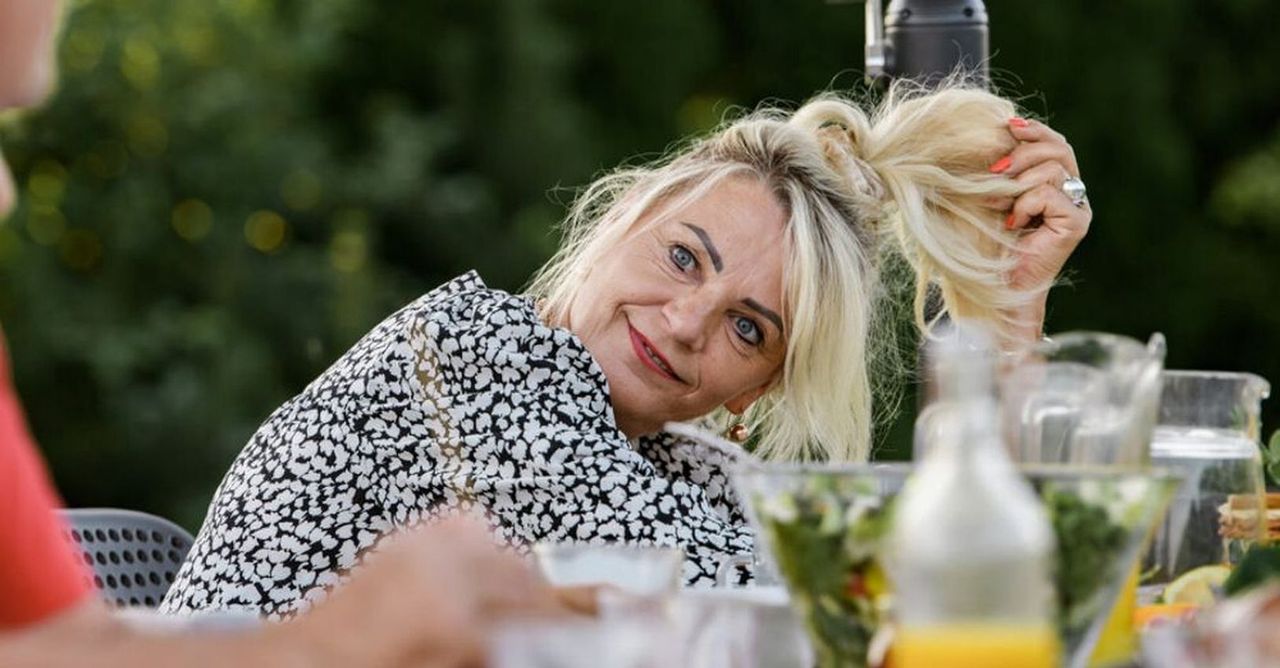 Elżbieta Czabator przeszła metamorfozę.  Fani piszą, że wygląda teraz jak nastolatka
